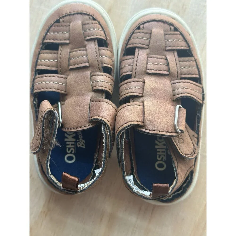 Oshkosh toddler shoes- Anchor, Size‎ 4 Hook And Loop Brown